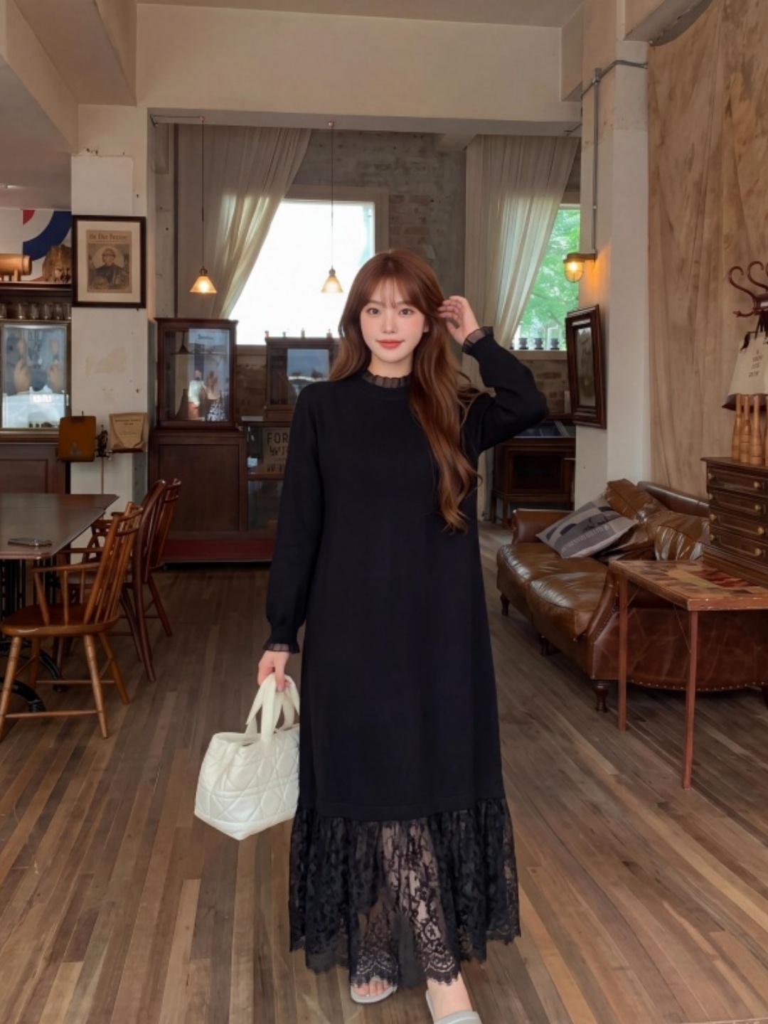 Sukienka z koronkowym wykończe – Women Fashion Over The Years recenzja i cena
